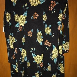 NWT Sarah. Size Small.